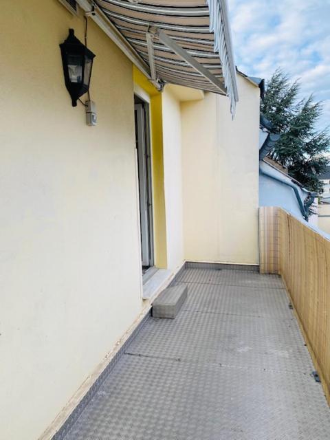 Handwerkerzimmer Düsseldorf Szoba fotó